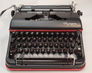 Olympia SM3-SM4 Typewriter in Texture Black with Red Stripe