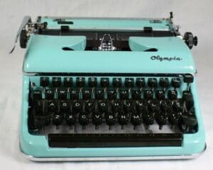 Olympia SM3-SM4 Typewriter in Glossy Teal with Sparkles
