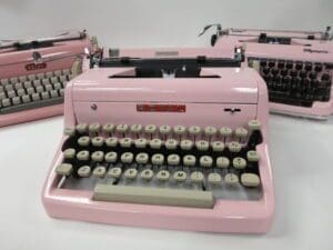 Vintage Royal Quiet De Luxe Typewriter Light Pink
