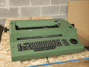 IBM Memory 100 Typewriter from 1974