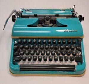 Olympia SM3-SM4 Typewriter in Dark Turquoise with Gold Stripe